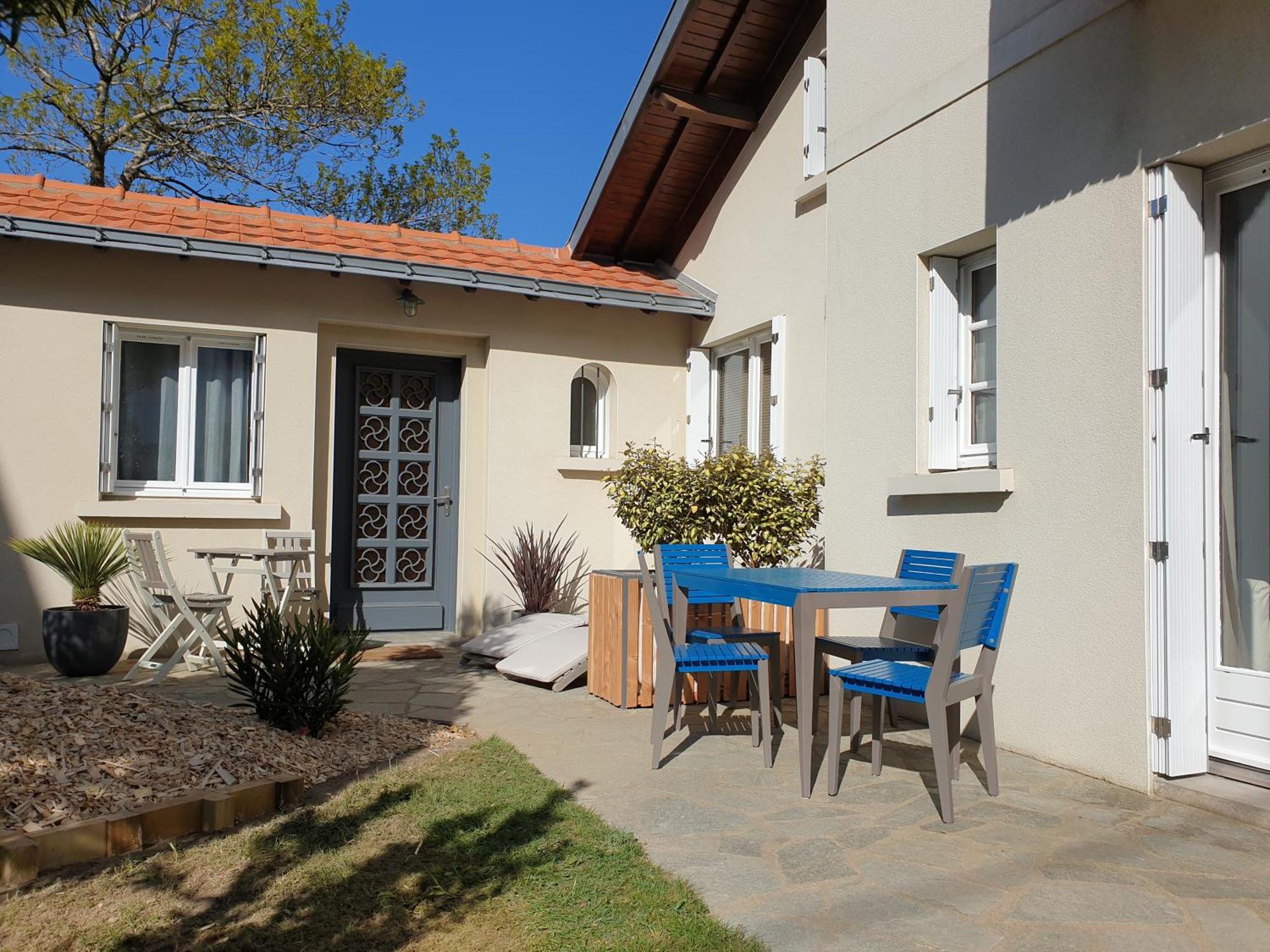 Ferienhaus Maison Typique, Centre-ville, Jardin Haute